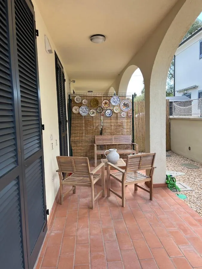 Il Polpoleo In Porto Azzurro Isola D'Elba Daire 0*,  İtalya